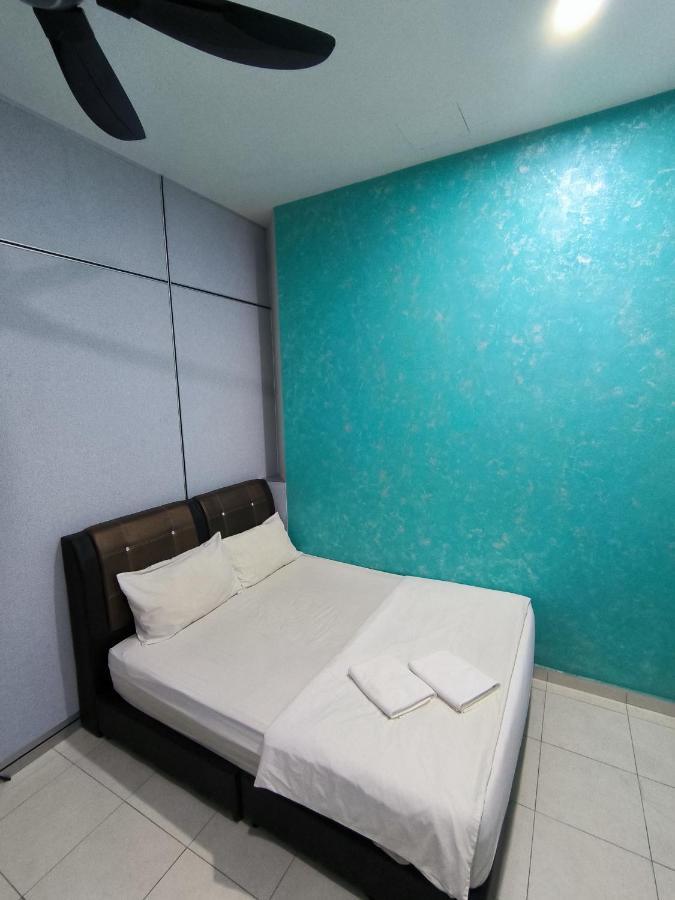 Golden Guest House Куантан Екстериор снимка